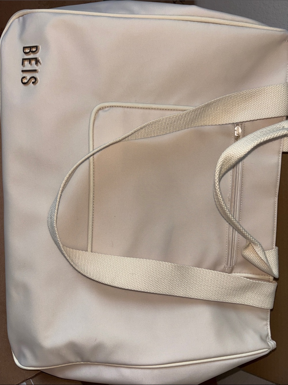 Beis The East To West Tote 
in Beige 🧳🛩️🌎 - Picture 4 of 9